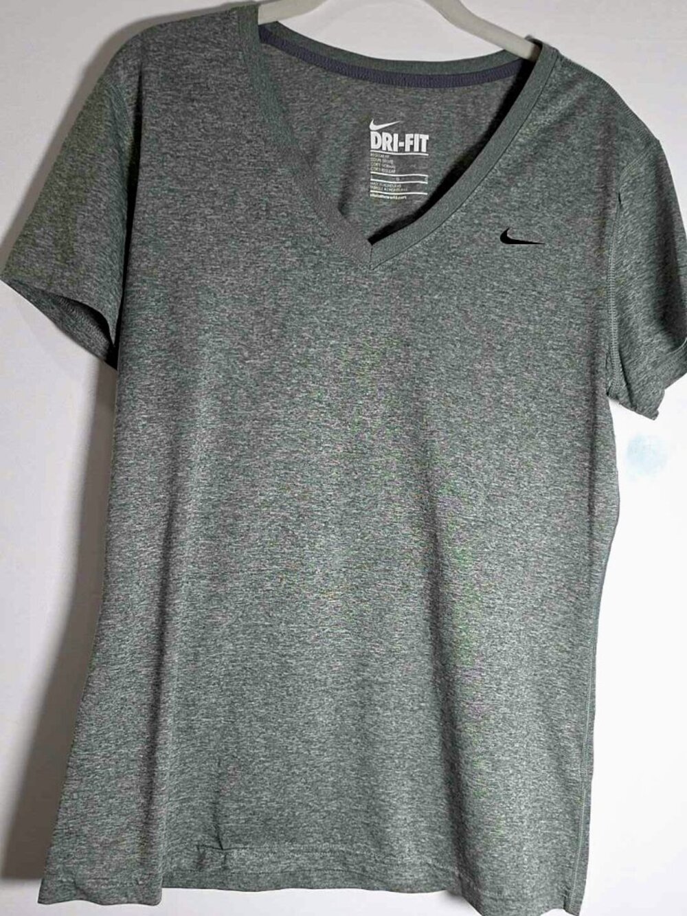 Nike Dri-FIT Heather Gray Athletic V-Neck T-Shirt Womens LARGE, Workout Top